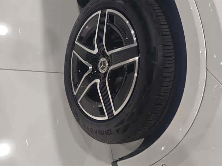 Mercedes-Benz GLC-Class Coupe 2024 2024款 GLC 260 4MATIC 轿跑SUV