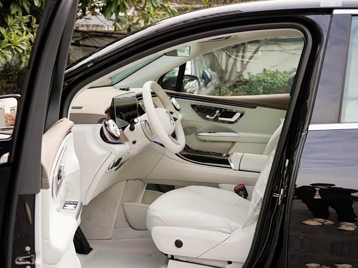 Mercedes-Benz EQE SUV 2024 2024款 500 4MATIC 先锋版