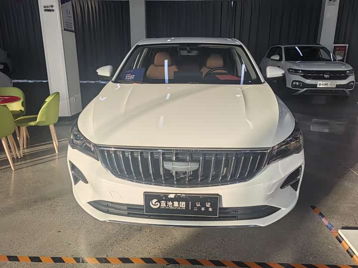 Geely Emgrand 2025 2025款 第4代 1.5L CVT旗舰型