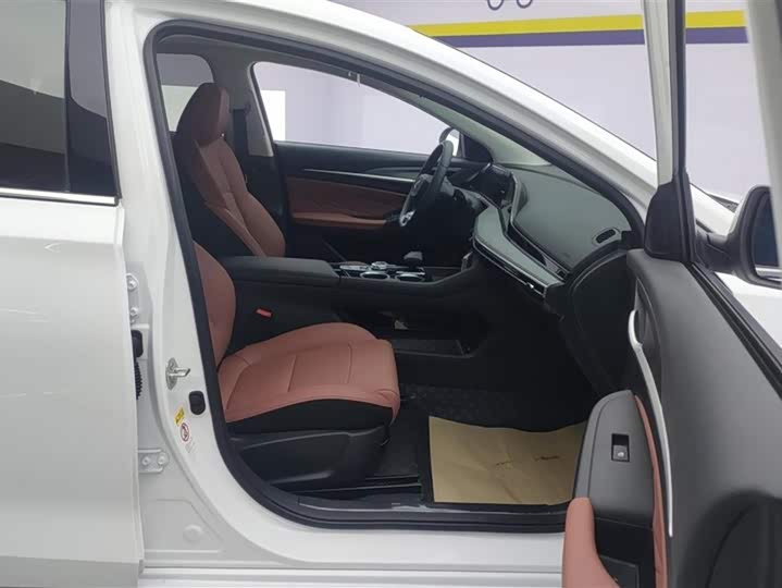 Changan Eado Plus 2025 2025款 PLUS 1.4T 双离合高能版