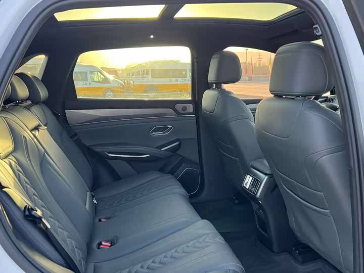 BYD Song L DM-i Hybrid 2025 2025款 智驾版 160km 超越型