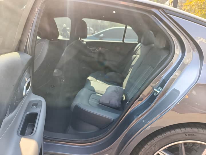 GAC Trumpchi Empow R 2024 2024款 270T DCT 影豹R-Style版