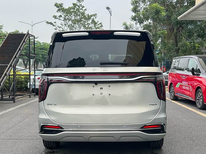 Hongqi HQ9 2023 2023款 2.0T 智联旗享版