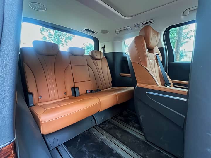 Hongqi HQ9 2023 2023款 2.0T 智联旗享版