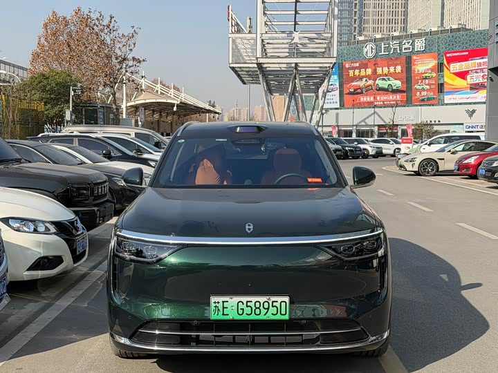 Aito M8 2025 2025款 增程 Ultra版 53.4kWh 6座版