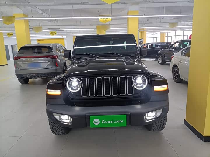 Jeep Wrangler 2024 2024款 2.0T 撒哈拉四门版