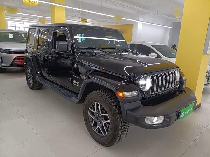 Jeep Wrangler 2024 2024款 2.0T 撒哈拉四门版