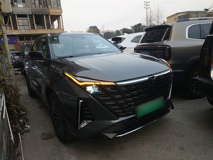 Changan UNI-Z Hybrid 2025 2025款 智慧新蓝鲸 125km 战舰+