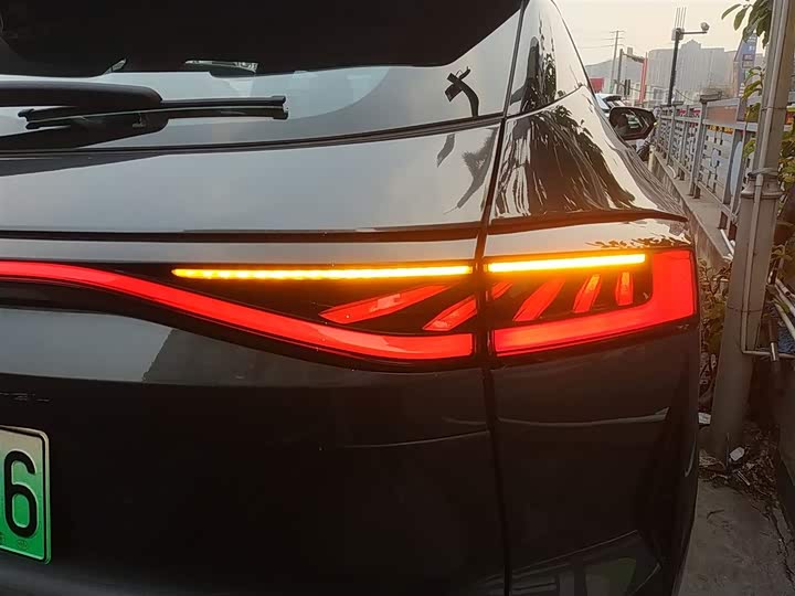 Changan UNI-Z Hybrid 2025 2025款 智慧新蓝鲸 125km 战舰+