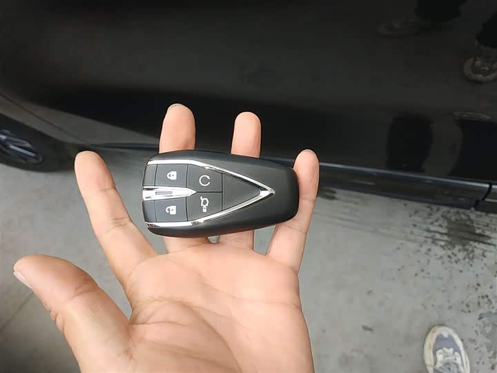 Changan UNI-Z Hybrid 2025 2025款 智慧新蓝鲸 125km 战舰+