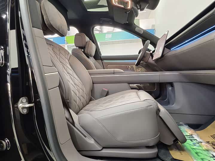 Nio ES8 2026 2026款 六座行政签名版