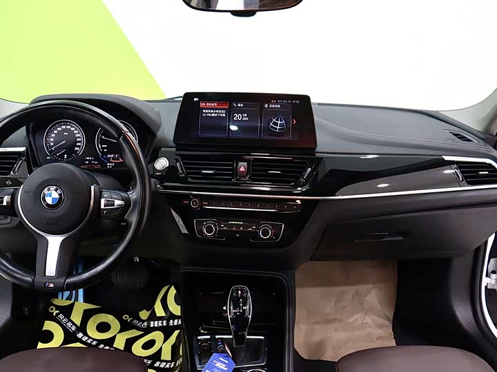 BMW 1 Series 2023 2023款 120i M运动曜夜版