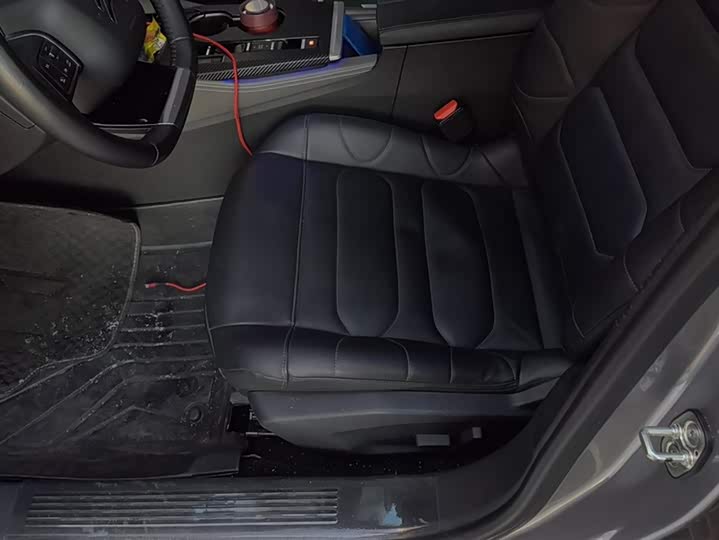 Citroen C5 X 2022 2022款 1.6T 享不凡 虎年开门红版