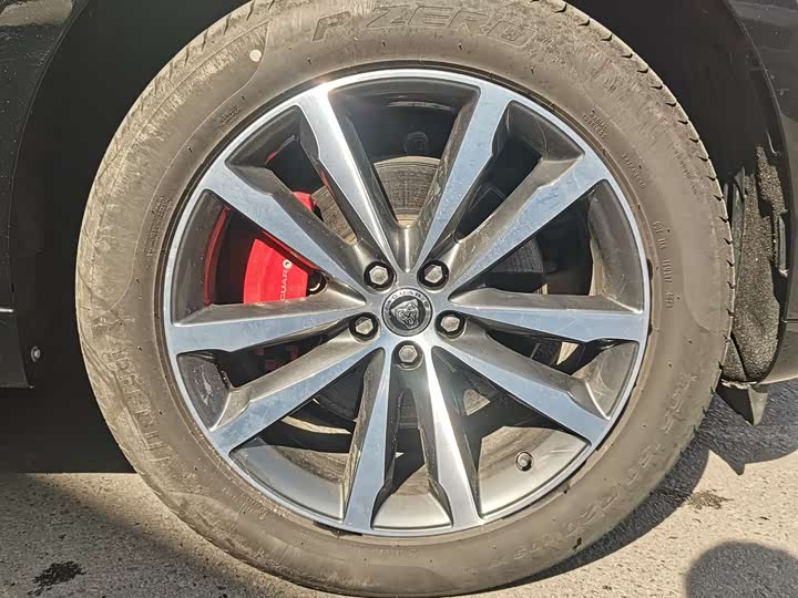 Jaguar F-Pace 2025 2025款 P250 R-Dynamic SE