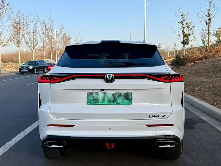 Changan UNI-Z Hybrid 2024 2024款 蓝鲸智电iDD 125km 卓越型