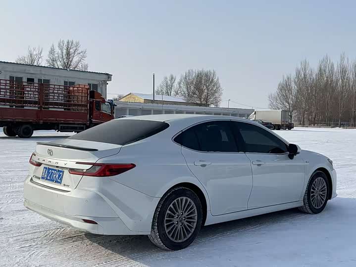 Toyota Camry 2024 2024款 双擎 2.0HE 精英版