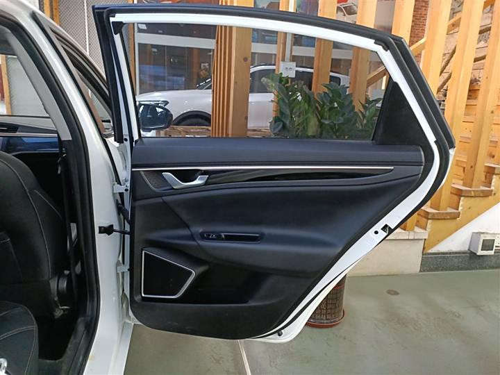 Geely Emgrand GL 2021 2021款 UP 1.4T CVT领尚型