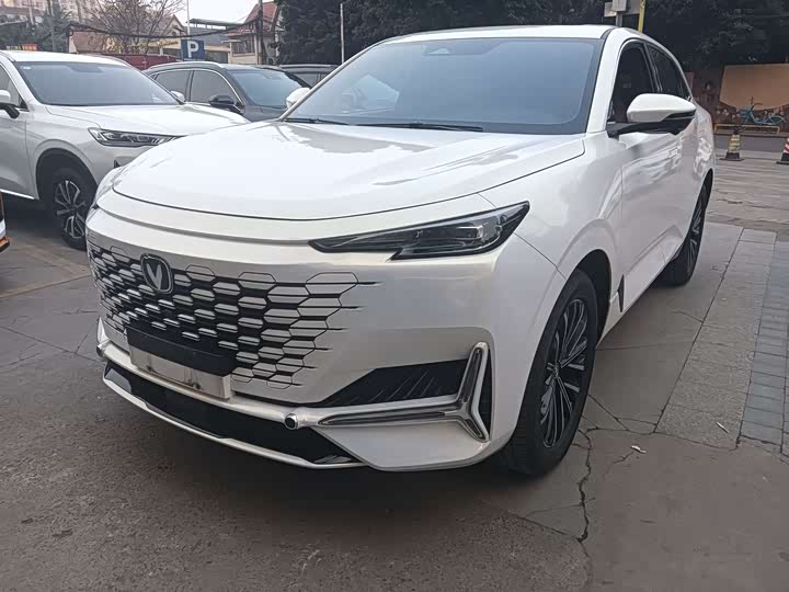 Changan UNI-K 2023 2023款 2.0T 两驱悦享型