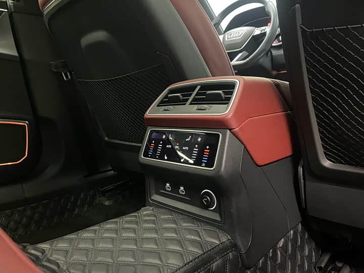 Audi A7L 2024 2024款 45 TFSI quattro S-line 黑武士版