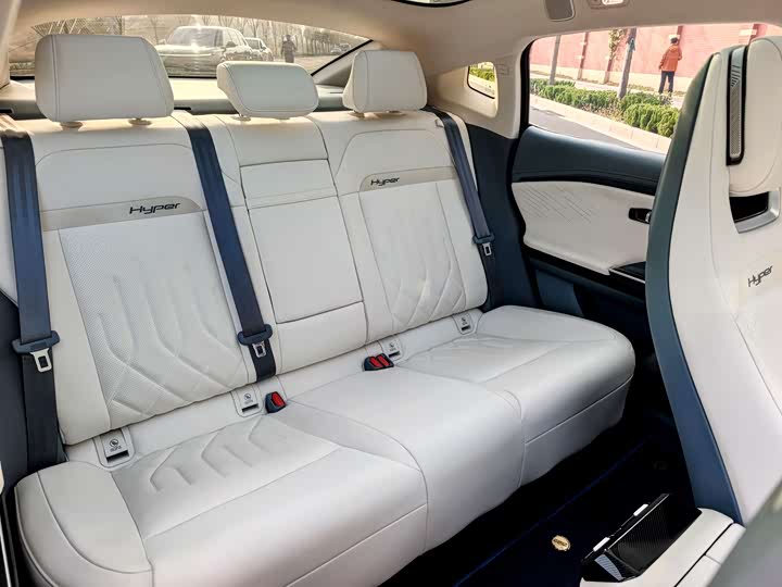 GAC Hyptec GT 2023 2023款 710后驱超充版