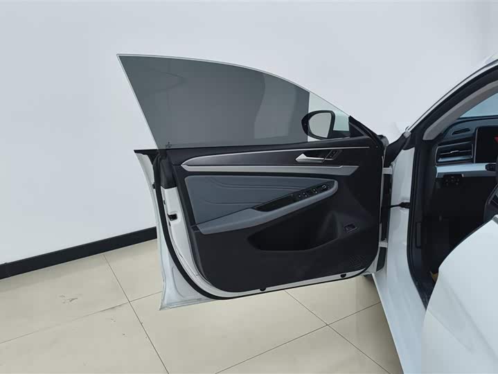 Volkswagen Lamando L 2025 2025款 凌渡L 280TSI DSG酷辣版