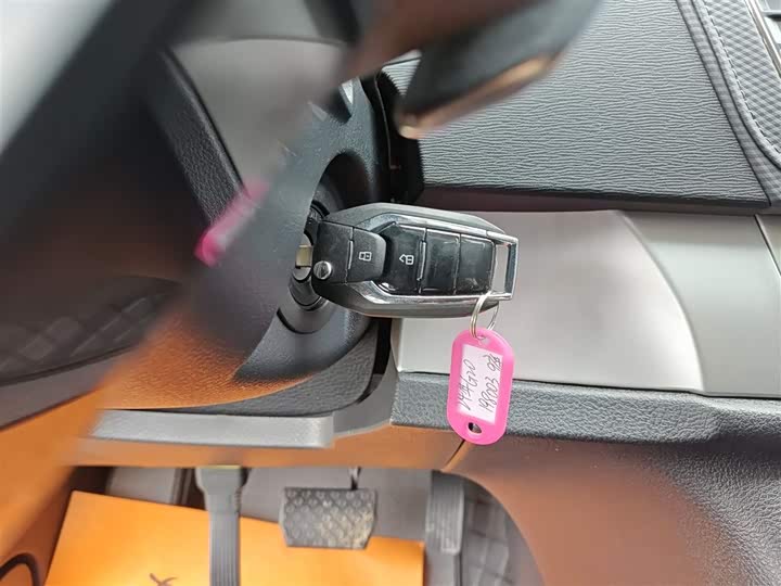 Maxus G20 2023 2023款 改款 ES 2.0T 汽油自动超值版