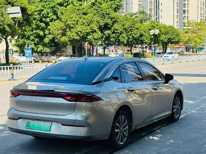 GAC Aion S 2023 2023款 魅 580 磷酸铁锂