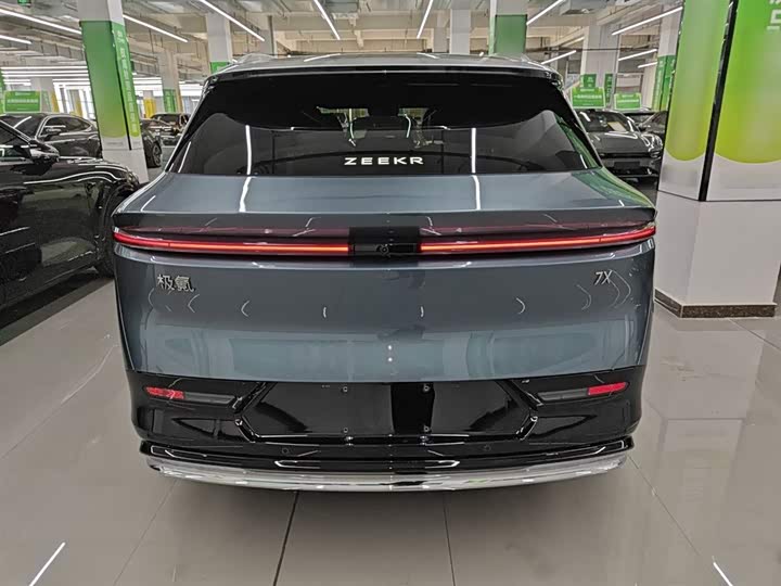 Zeekr 7X 2025 2025款 100kWh 长续航四驱智驾版