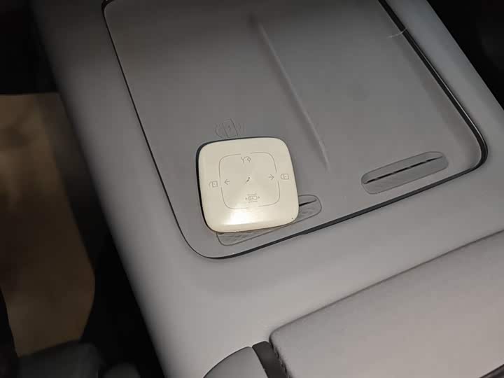 Zeekr 7X 2025 2025款 100kWh 长续航四驱智驾版