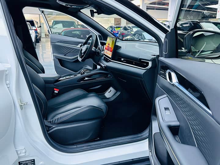 Geely Coolray 2025 2025款 缤越L 1.5TD DCT 星耀