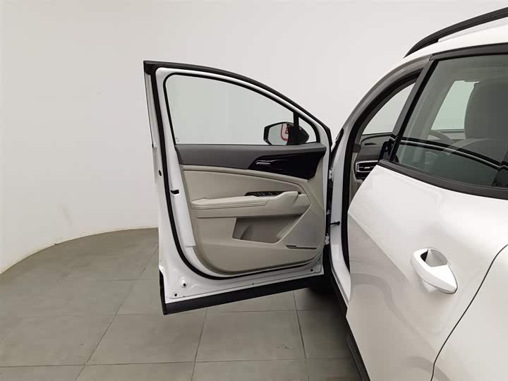 Kia Sportage 2023 2023款 1.5T 两驱尊贵版