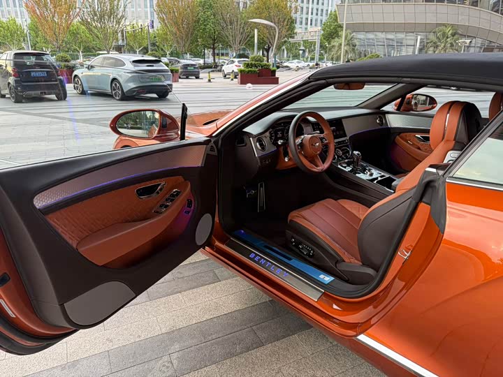 Bentley Continental GT 2022 2022款 4.0T GT V8 敞篷版