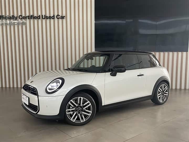 Mini Mini 2025 2025款 1.5T COOPER 经典派