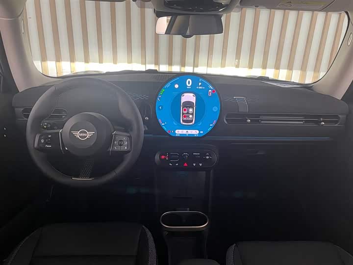 Mini Mini 2025 2025款 1.5T COOPER 经典派