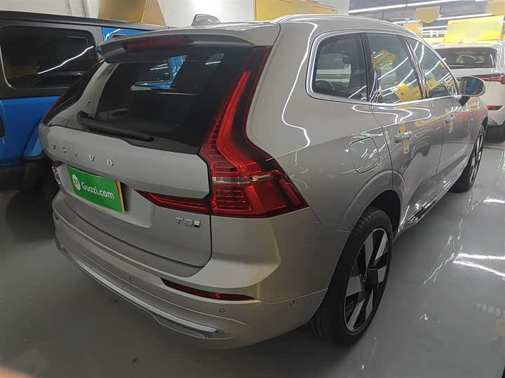 Volvo XC60 Hybrid 2025 2025款 插电式混动 长续航四驱智远豪华版