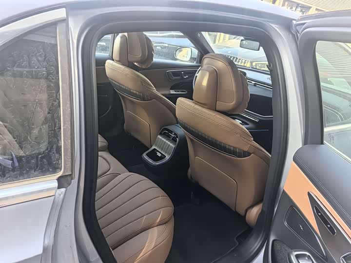 Mercedes-Benz E-Class Hybrid 2024 2024款 E 350 e L 插电式混合动力运动轿车