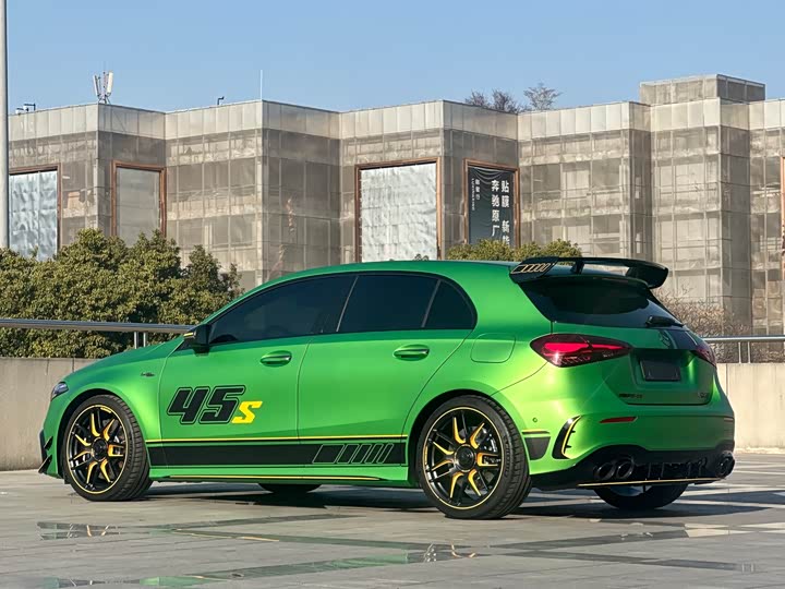 Mercedes-Benz A-Class AMG 2024 2024款 AMG A 45 S 4MATIC+ 魔焰绿特别版