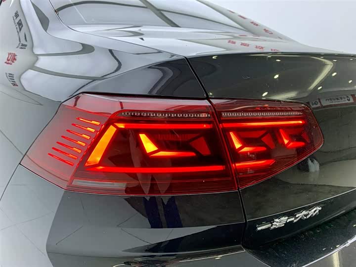 Volkswagen Magotan 2025 2025款 改款二 众享款 330TSI DSG豪华型