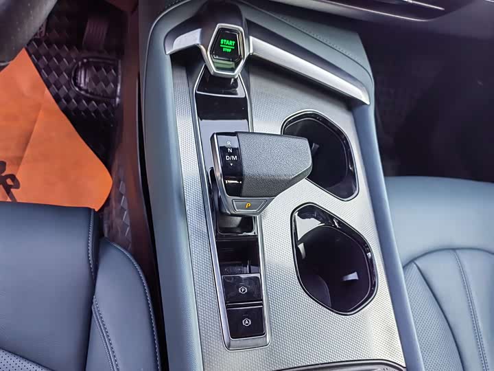 MG Motor 7 2025 2025款 2.0T Trophy+ 超级智驾版