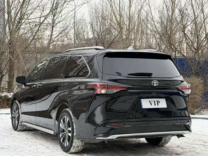 Toyota Granvia 2024 2024款 2.5L混动 尊贵PLUS四驱版