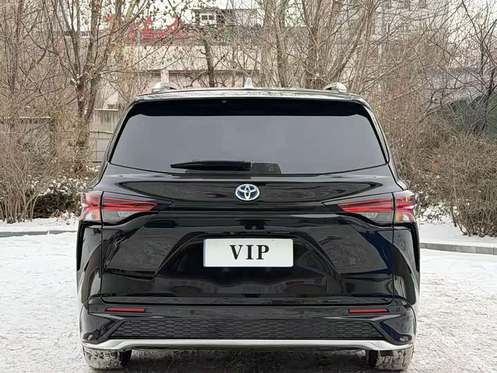 Toyota Granvia 2024 2024款 2.5L混动 尊贵PLUS四驱版