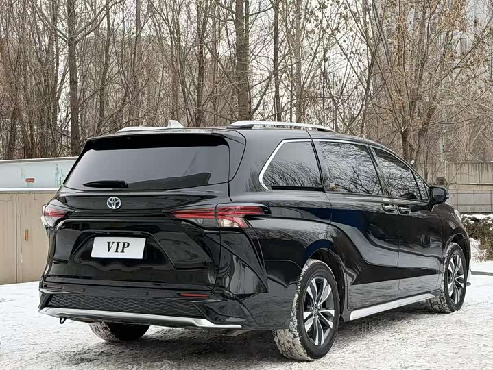 Toyota Granvia 2024 2024款 2.5L混动 尊贵PLUS四驱版