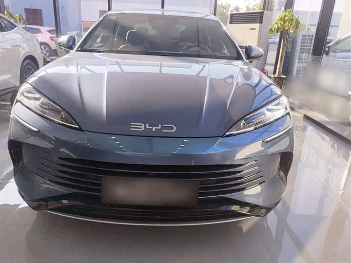 BYD Seal 07 DM-i Hybrid 2025 2025款 智驾版 DM-i 1.5L 125km 尊贵型