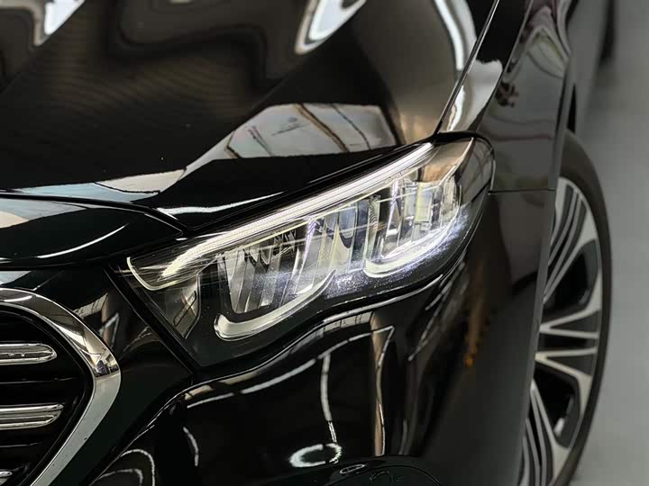 Mercedes-Benz E-Class Hybrid 2024 2024款 E 350 e L 插电式混合动力轿车