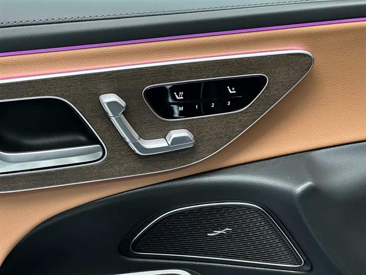 Mercedes-Benz E-Class Hybrid 2024 2024款 E 350 e L 插电式混合动力轿车