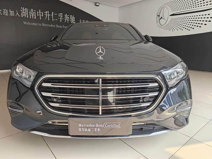 Mercedes-Benz E-Class Hybrid 2024 2024款 E 350 e L 插电式混合动力轿车