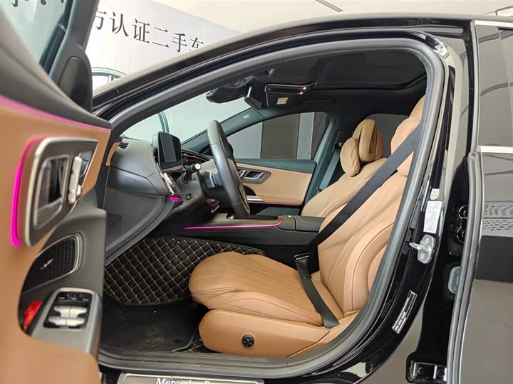 Mercedes-Benz E-Class Hybrid 2024 2024款 E 350 e L 插电式混合动力轿车