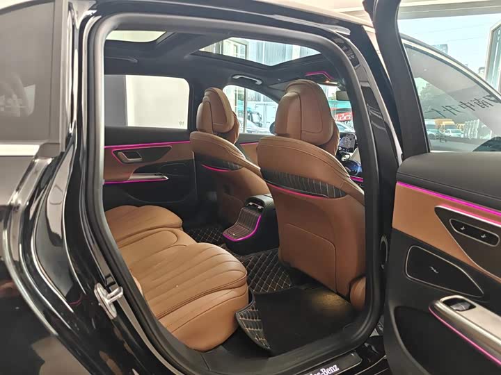 Mercedes-Benz E-Class Hybrid 2024 2024款 E 350 e L 插电式混合动力轿车