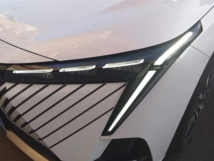 GAC Trumpchi Emkoo 2022 2022款 1.5T 超新星Pro版