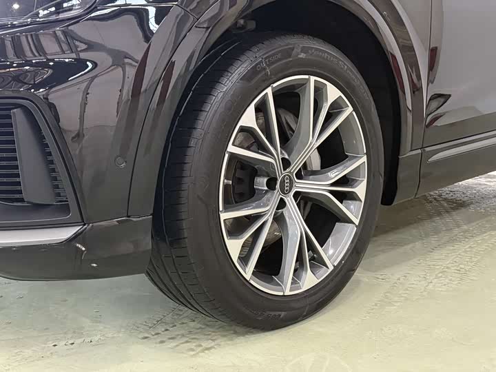 Audi Q8 2023 2023款 55 TFSI 豪华动感型